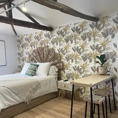 Apartment A Marias Small